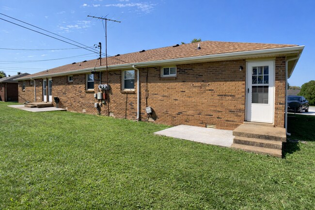 Building Photo - Tandy Drive Apartments