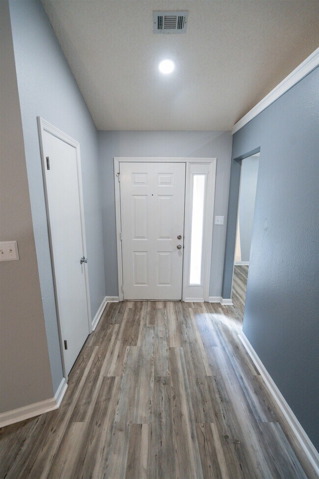 Building Photo - 1764 Folkstone Rd