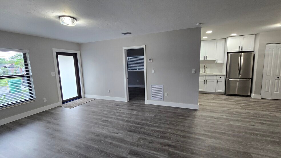 Building Photo - 19438 NW 28th Pl