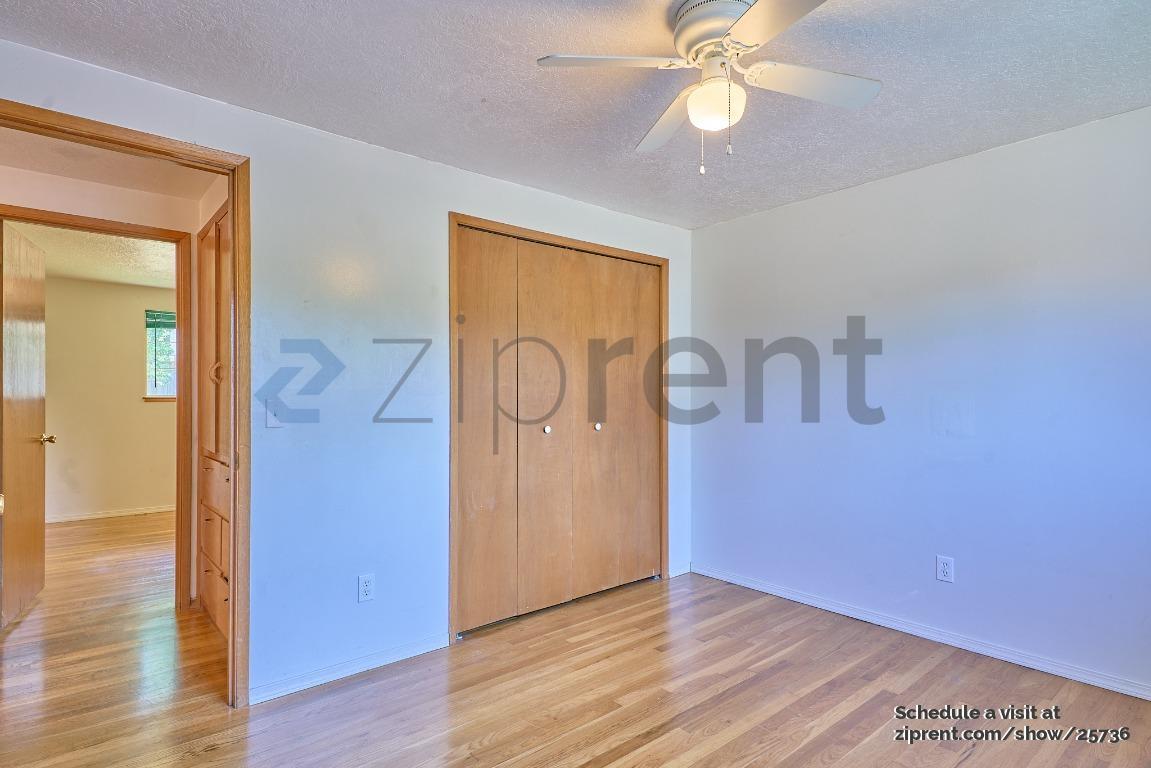 Building Photo - 13426 SW 61st Ave