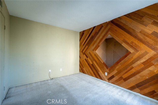 Building Photo - 324 S Palo Cedro Dr