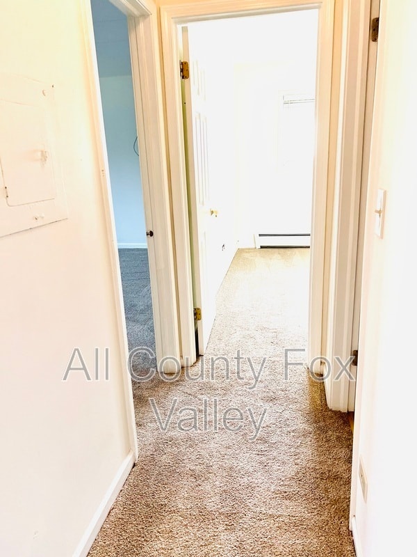 Building Photo - 264 E Bailey Rd