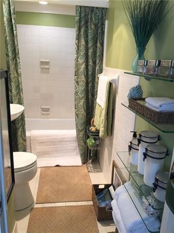 Building Photo - 1205 St Charles Ave