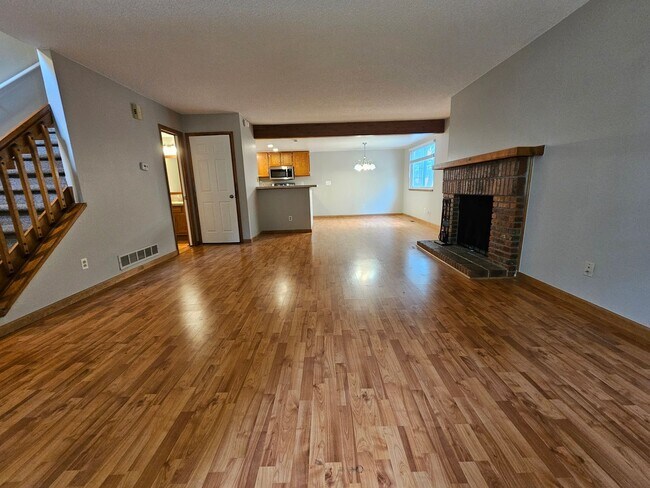 Building Photo - Aurora Highlands 3 Bed 2 1/2 Bath House w/...
