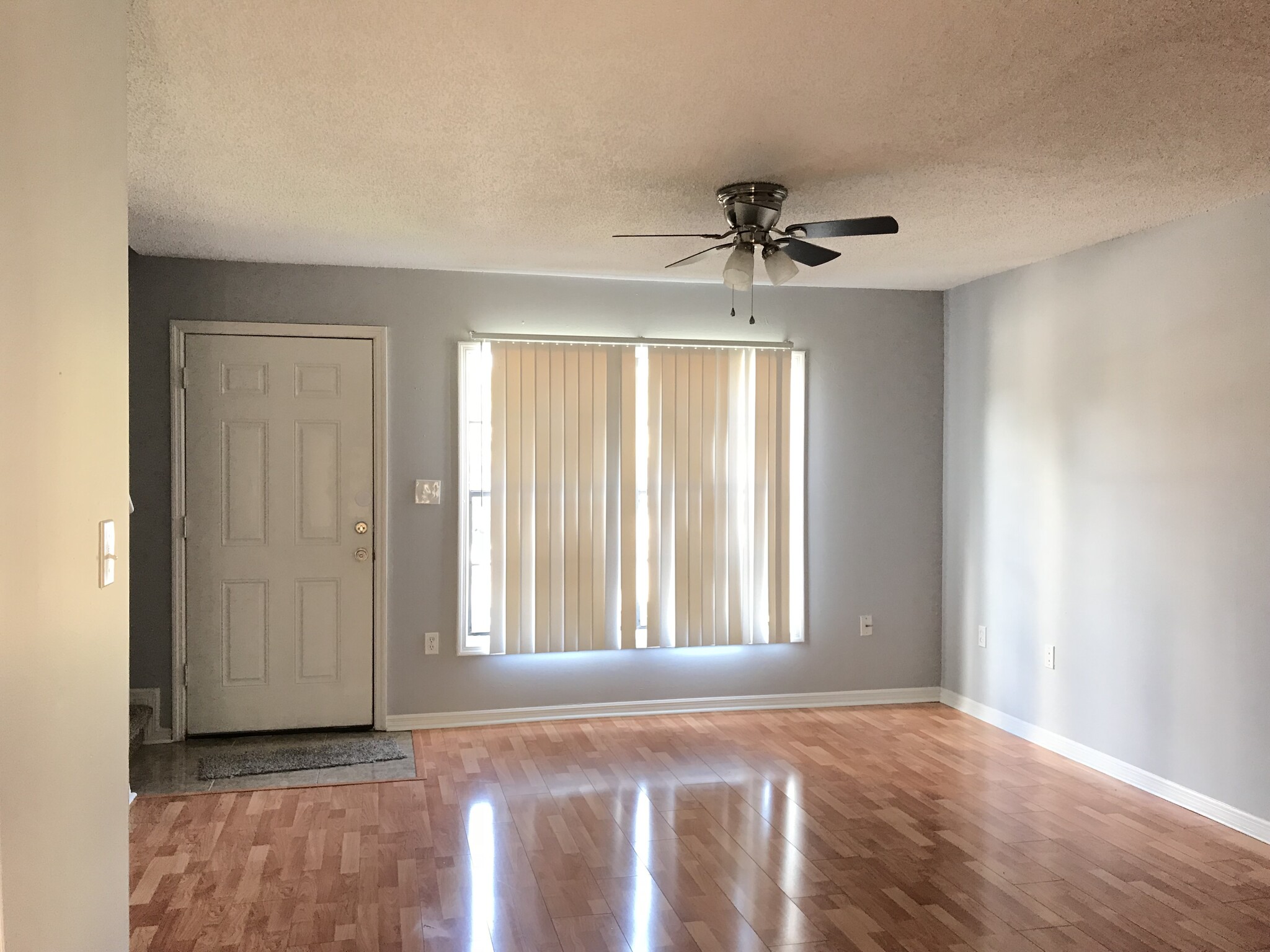 Building Photo - 7404 Woodburn Ct