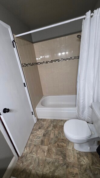 Building Photo - 3268 Beatty Cir