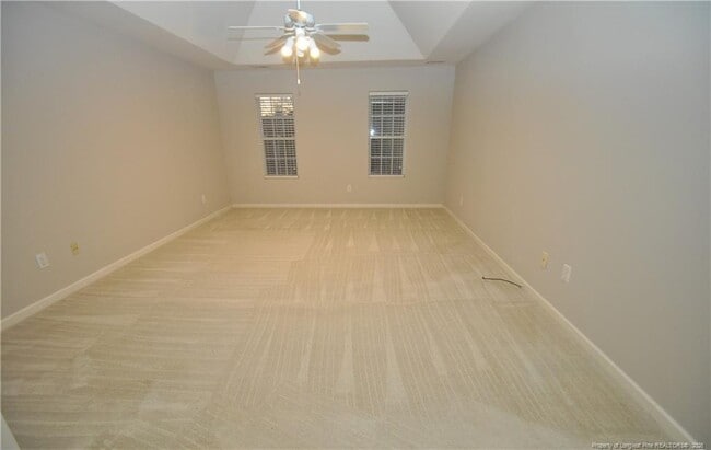 Building Photo - 2105 Roland Glen Rd