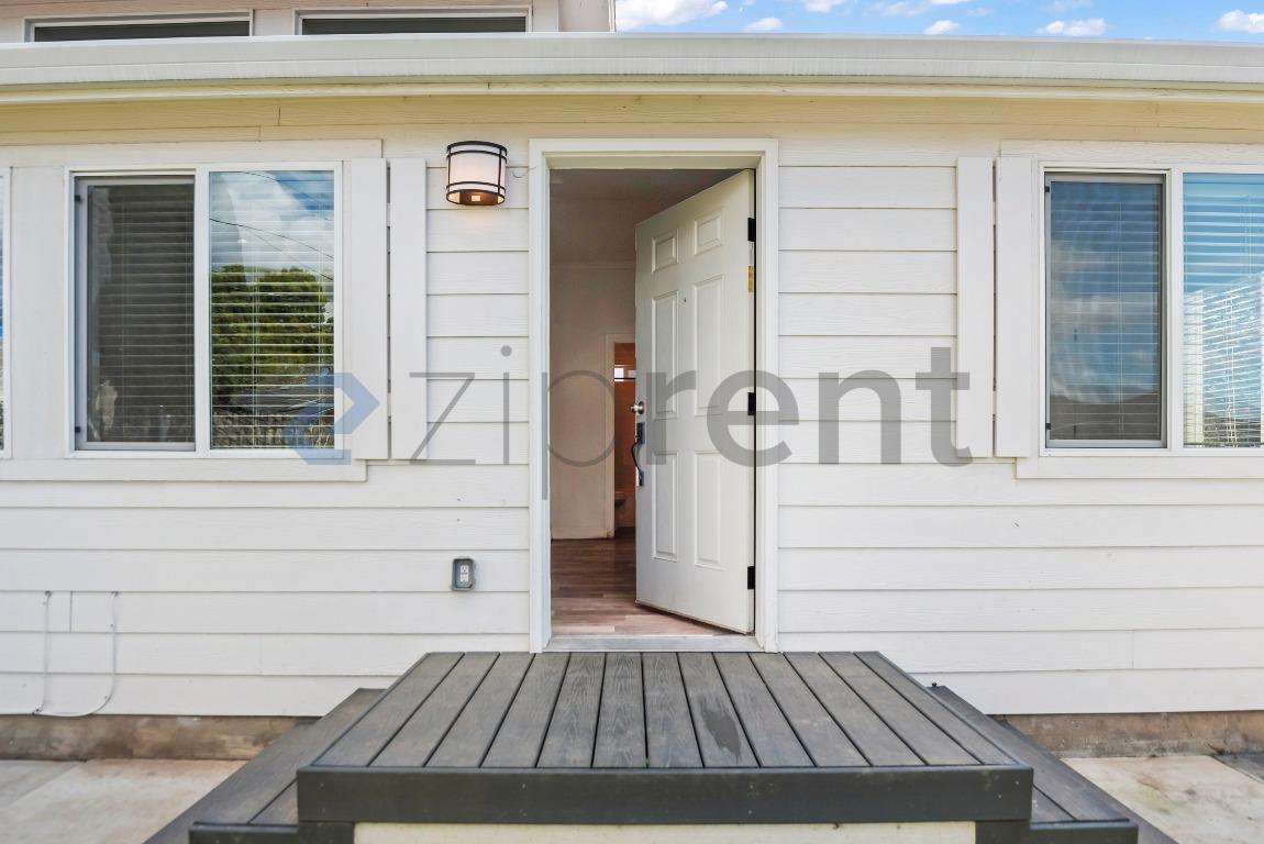 Building Photo - 2838 Romagnolo St