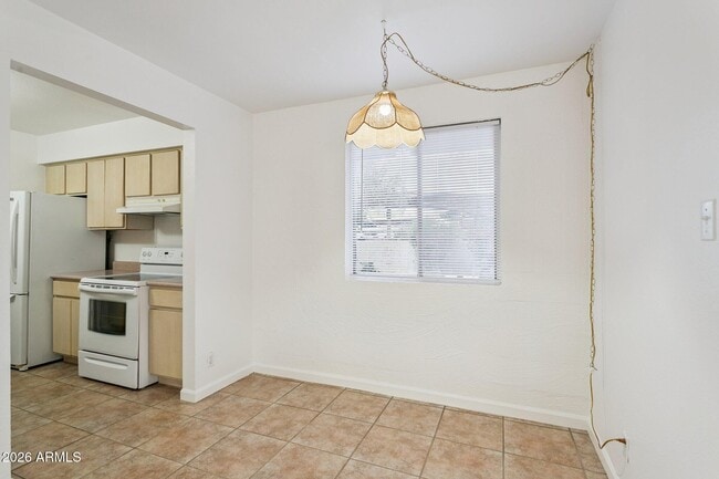 Building Photo - 7625 E Camelback Rd