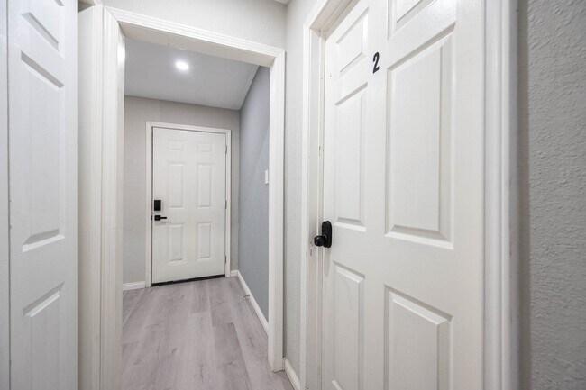 Building Photo - 4356 Phlox St