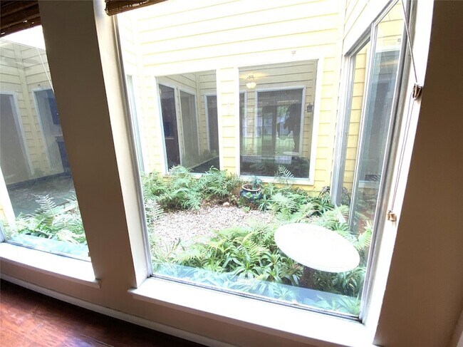 Building Photo - 22522 Smokey Hill Dr