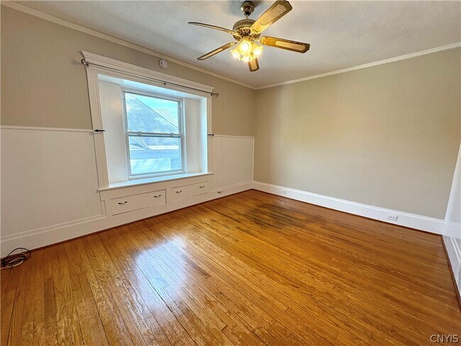 Building Photo - 71 Chedell Pl