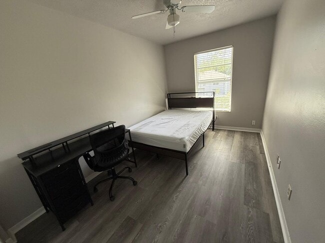 Building Photo - 5110 Sunridge Palms Dr