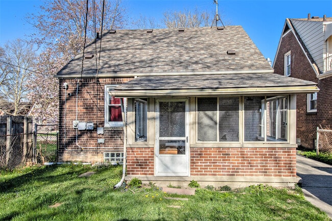 Building Photo - 20109 Stotter St