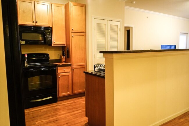 Building Photo - 1241 Strassner Dr