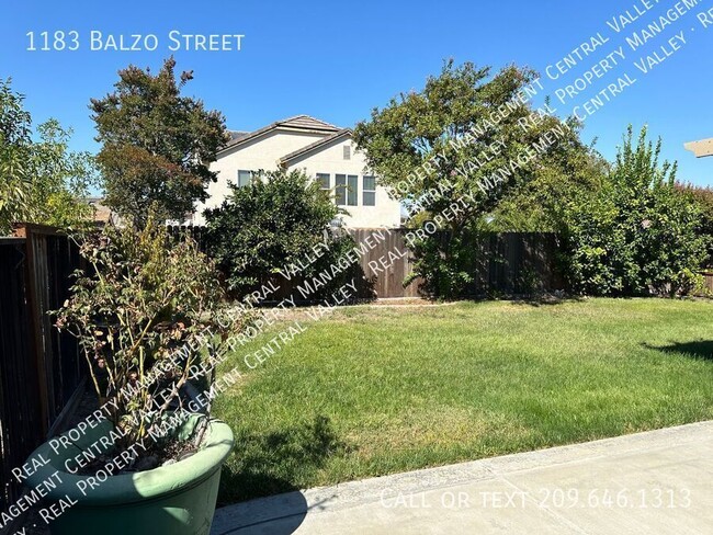 Building Photo - Manteca 4 Bedroom 3 Bathroom Single Story ...