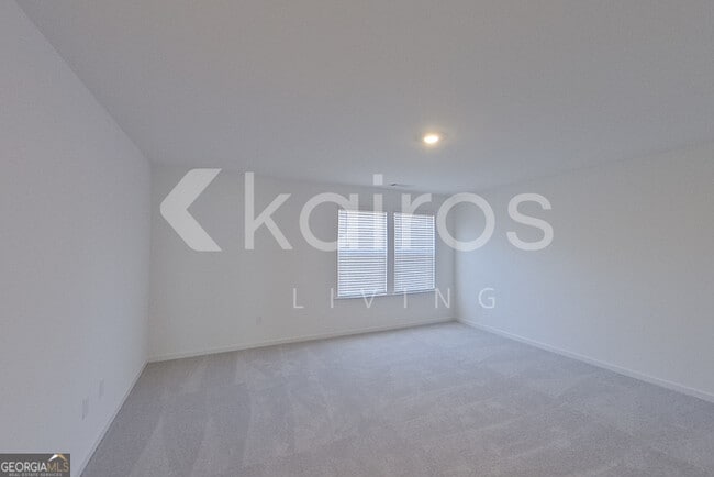 Building Photo - 216 Birch Ave