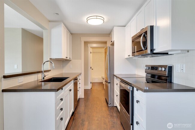 Building Photo - 1016 SW 152nd St