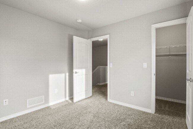 Building Photo - Gorgeous home with a finished basement, 3-...