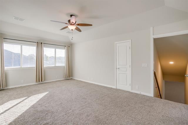 Building Photo - 817 Woodmark Dr