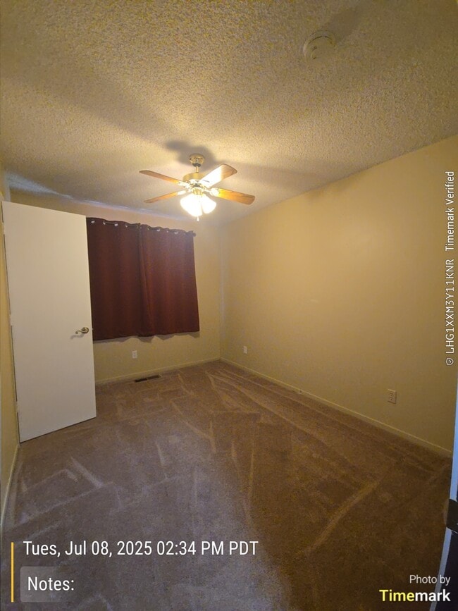 Building Photo - 697 Bluerock Rd