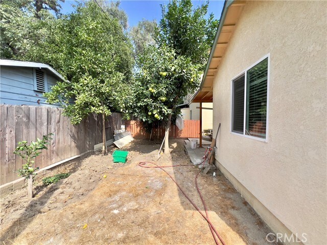 Building Photo - 9651 Olive St
