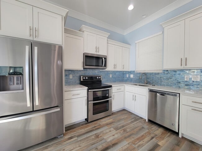 Building Photo - 1030 N County Hwy 393