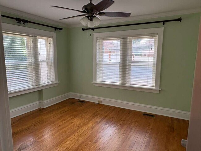 Building Photo - 6926 Hurst Ct