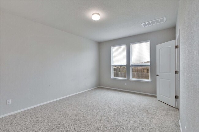 Building Photo - 1105 Burin Dr