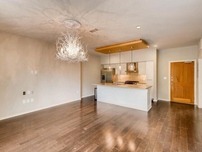 Building Photo - 1600 Barton Springs Rd