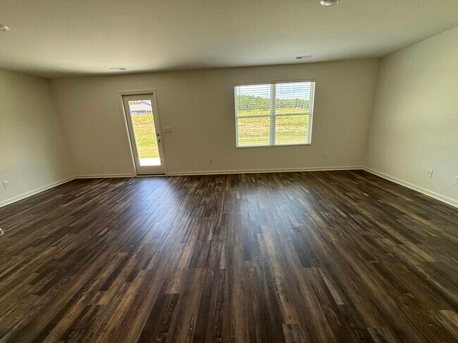 Building Photo - 235 Pine Ridge Drive