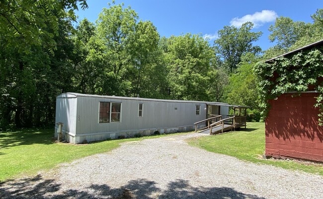 Primary Photo - 239 Harless Rd