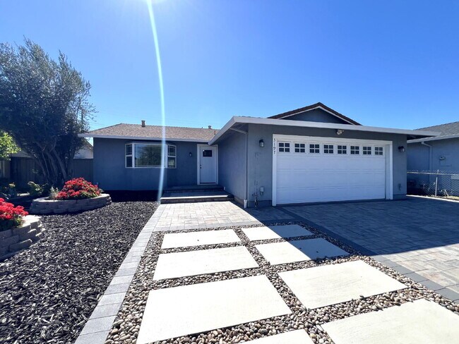 Building Photo - Beautiful 4 Bedroom San Jose Home
