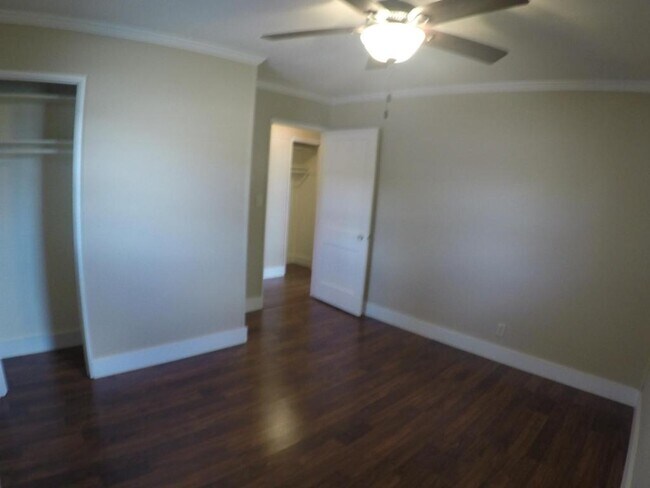 Building Photo - 3209 Underwood St