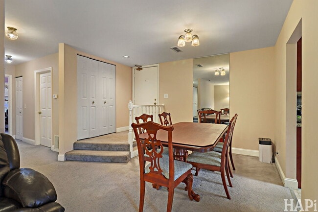 Building Photo - 1300 Cromwell Ct