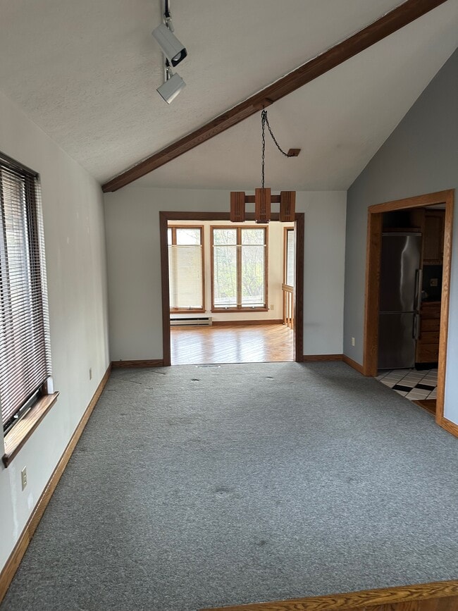 Building Photo - 6311 Saint Andrews Dr