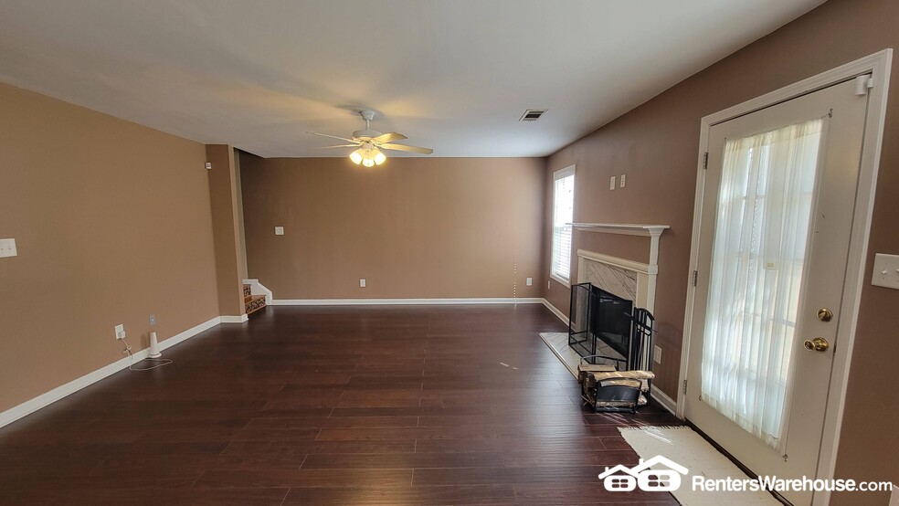 Building Photo - 1165 Amhearst Oaks Dr