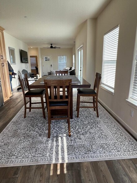 Building Photo - 1257 Q St