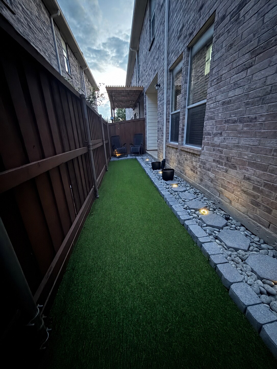 Building Photo - 6406 Shakespeare Pl