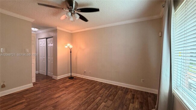 Building Photo - 10610 SW 158th Ct