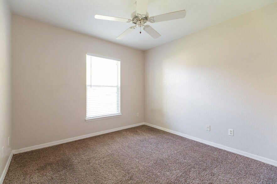 Building Photo - 1337 Brandy Lake View Cir