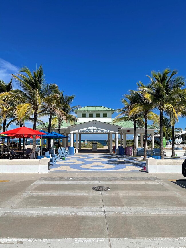 Building Photo - 5200 N Ocean Blvd