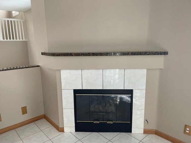 Building Photo - MOVE-IN SPECIAL - 1/2 OFF 1ST MONTH'S RENT...