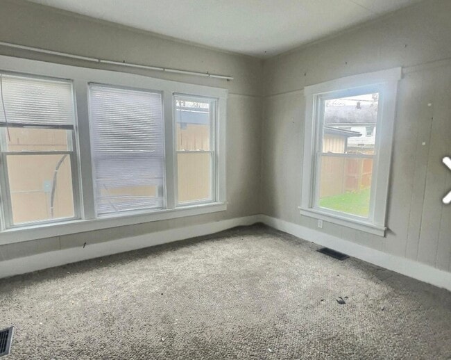 Building Photo - Welcome to our charming 1 bedroom