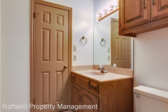 Building Photo - 2 br, 1.5 bath House - 6216 Gould Pl