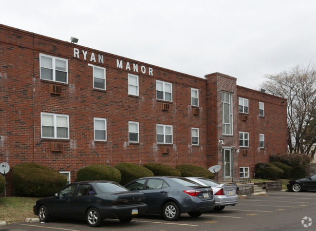 Building Photo - Ryan Manor Apartments