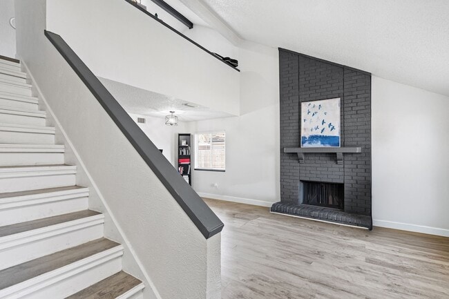 Building Photo - 6021 Jester Dr