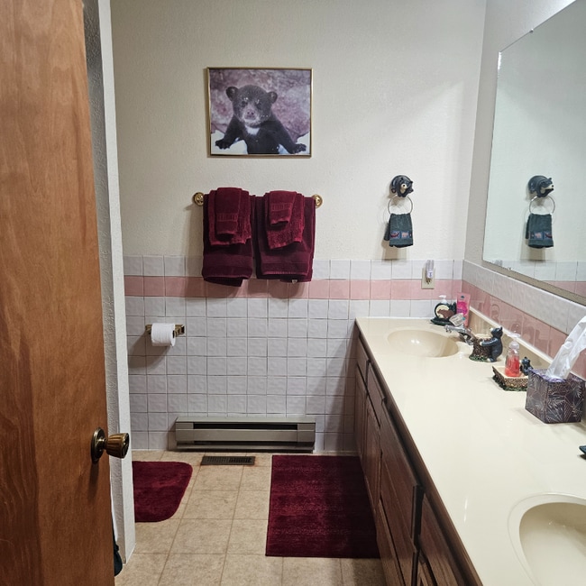 Building Photo - 256 Mallard Loop