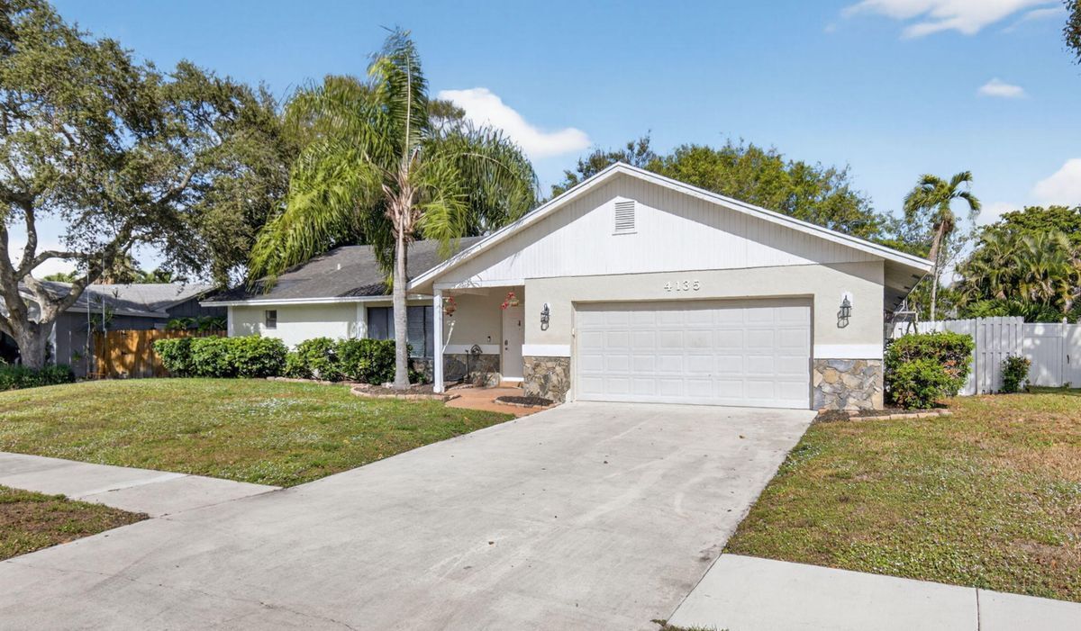 Building Photo - 4135 Bay Laurel Way
