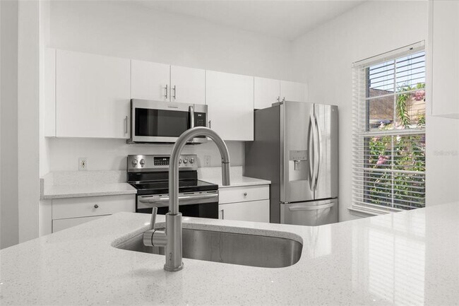 Building Photo - 754 Siena Palm Dr